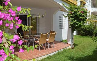 Piso en Puerto Banús. Apartment in dama de noche, puerto banus