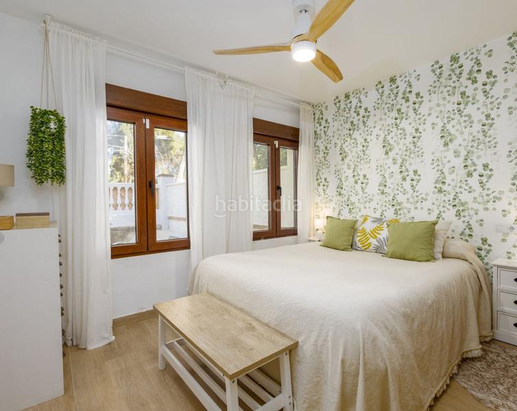 Foto 1b3b2009-6d94-453f-a6b6-558b331eb41f. Appartement dans calle rafael quintana rosado 22 dans Torremolinos