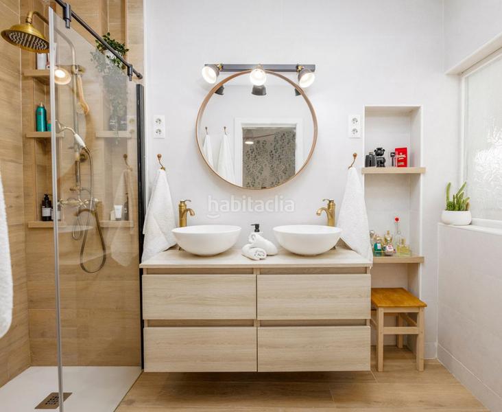 Foto d20f134f-e5b0-4b85-a24d-ce41acf815c4. Appartement dans calle rafael quintana rosado 22 dans Torremolinos