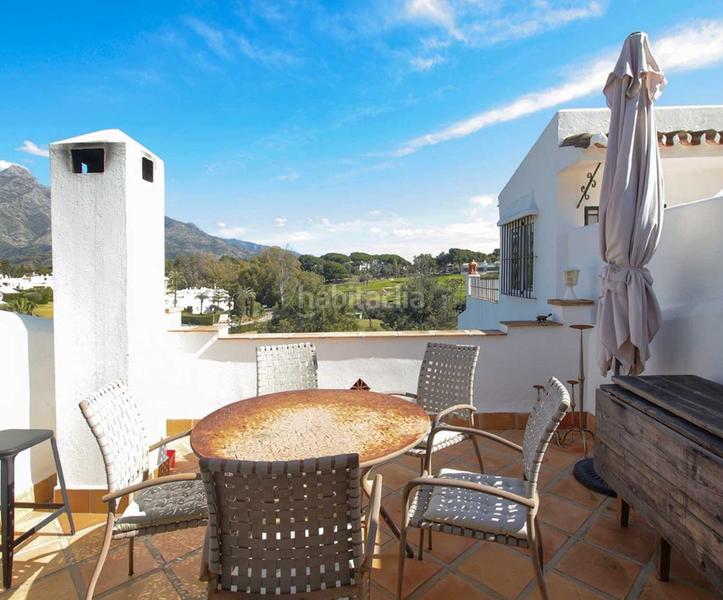 Foto 1011bf9b-8b5f-4c9f-b754-3ad3359ea32d. Etagenwohnung mit kamin parking pool in Río Real Marbella