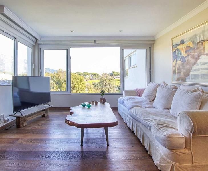 Foto fed274ee-0288-43bf-aa02-065d39d57037. Etagenwohnung mit kamin parking pool in Río Real Marbella