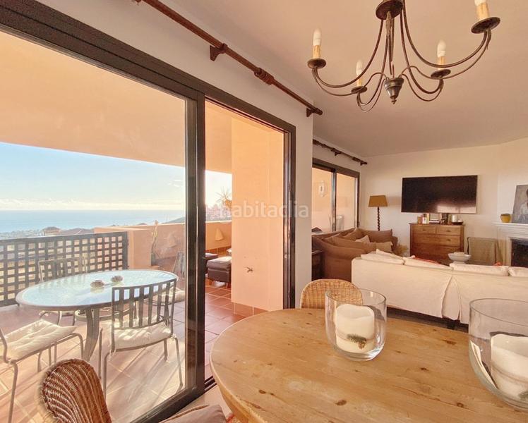 Foto 93c3fc0d-4370-477c-ba2a-f982612e7a3c. Piso bright and sunny duplex penthouse with the best views of Calahonda en Mijas