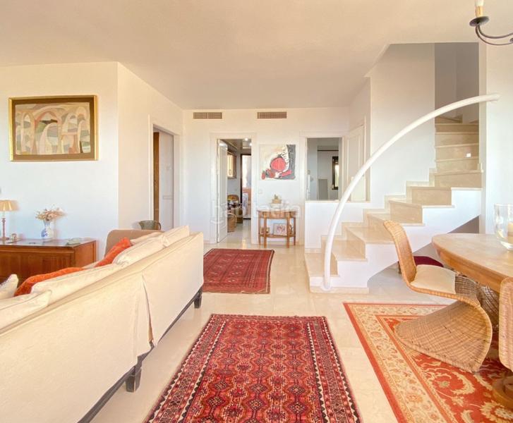 Foto a4e38177-7059-401f-8744-306714e6abb2. Piso bright and sunny duplex penthouse with the best views of Calahonda en Mijas
