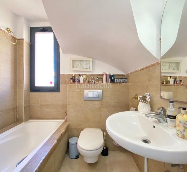 Foto d7061f6c-1a9f-48c1-bd3d-eee465e9e3c7. Piso bright and sunny duplex penthouse with the best views of Calahonda en Mijas