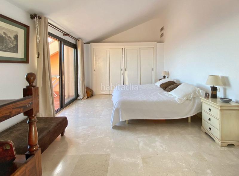 Foto f4714dc4-7f62-43c8-9e89-c4ba782608b8. Piso bright and sunny duplex penthouse with the best views of Calahonda en Mijas