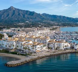 Pis a Puerto Banús. Wonderful apartment a few meters from playa duque, puerto banús