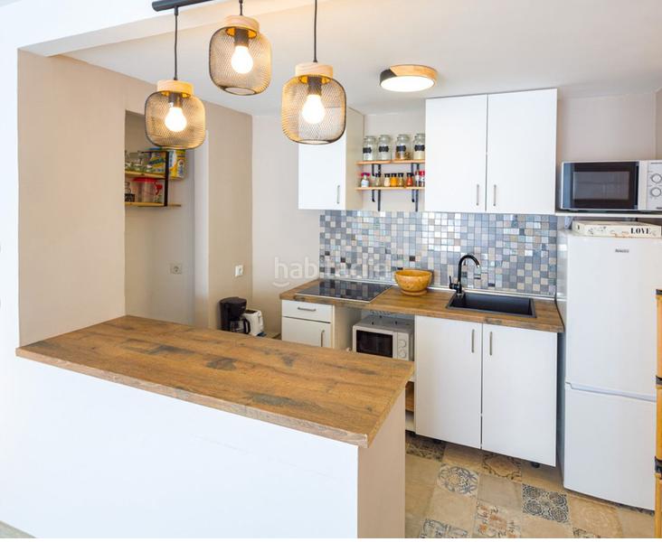 Foto c6939327-4f33-46ab-abd9-b04ec0612787. Piso en calle fuengirola 1 playa de la bajadilla area in en Marbella
