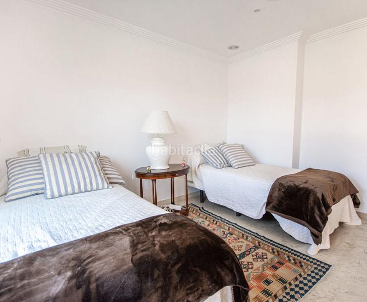 Foto 89d6a604-83e8-44c3-98da-2d7aa2f4e177. Piso elviria en Costabella Marbella