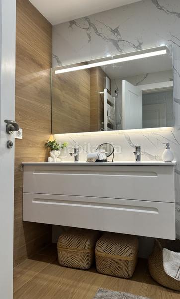 Foto f37cf103-963b-440d-ac85-64dbac004e02. Pis amb xemeneia a Arroyo de la Miel Benalmádena