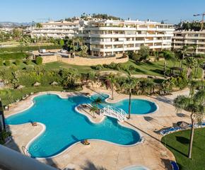 Pis a Las Cañadas. 1 bedroom penthouse located in the beautiful area of mijas costa