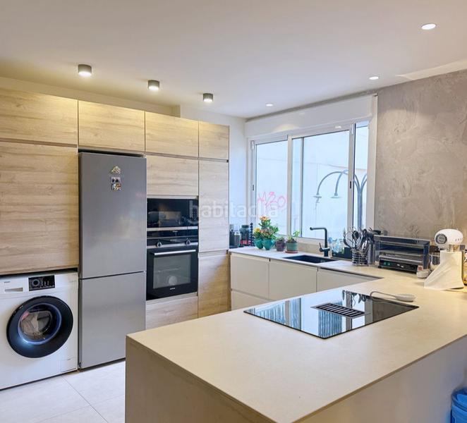 Foto 1362eb9c-8456-478f-bd4d-b82445e3676e. Piso en Playa Bajadilla - Puertos Marbella