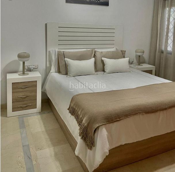 Foto 32507137-ac50-4b1b-988e-1d915ff9e1f6. Piso centrally located seafront apartment in en Playa Bajadilla - Puertos Marbella