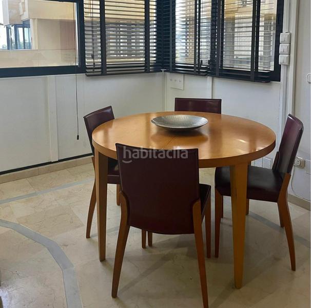Foto b44e2b9d-de3c-4b2e-adb2-8b64a60b4ba9. Piso centrally located seafront apartment in en Playa Bajadilla - Puertos Marbella