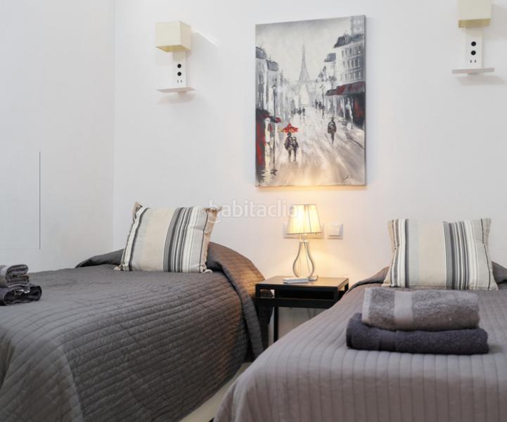 Foto 57dd700f-168a-448f-bddb-b115781372a6. Etagenwohnung mit kamin pool in Playa Bajadilla - Puertos Marbella