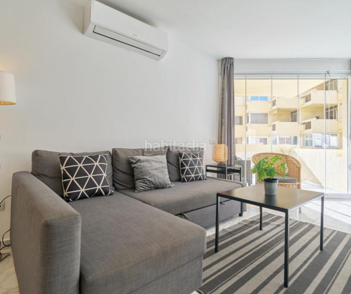 Foto 85ce799c-7530-4022-8986-703f5a9e42d9. Etagenwohnung mit kamin pool in Playa Bajadilla - Puertos Marbella