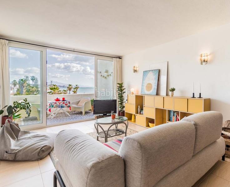 Foto eae4e275-4603-4c0c-9e3d-a2f763572881. Appartement avec cheminée piscine dans Buenas Noches Estepona
