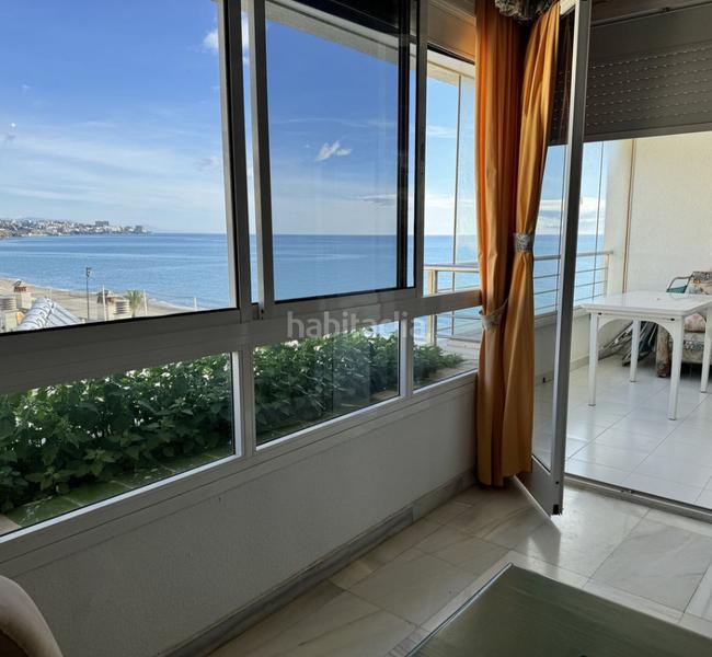 Foto e22bb637-e43c-4c18-8fd4-d61700964bc4. Piso beachfront apartment in en Las Gaviotas - Carvajal Fuengirola