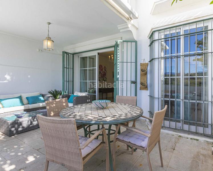 Foto c4a60e11-332e-4ac3-aa8f-3c1bd870c3b1. Piso magnificent townhouse in a luxury urbanization next to the real club de golf de guadalmina en Marbella