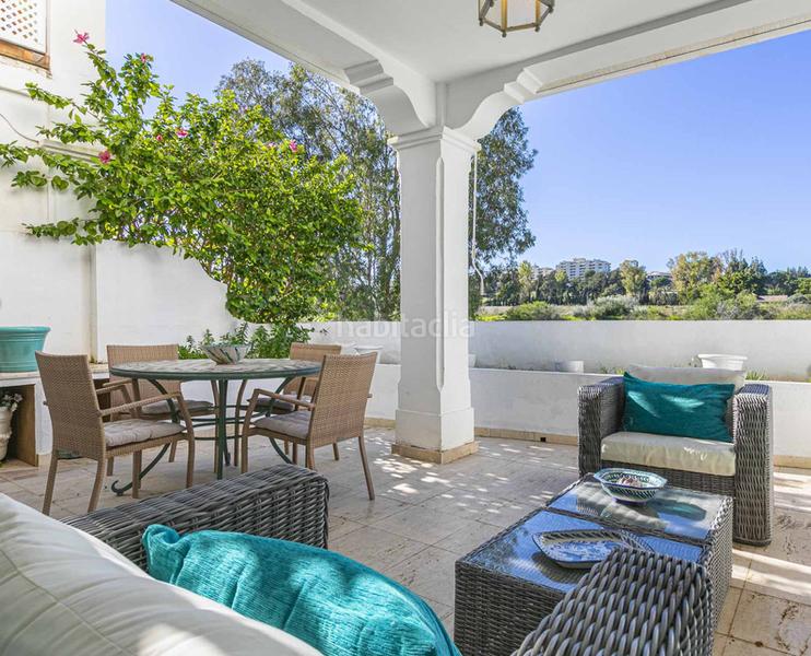 Foto ca16832c-4e9d-4fad-9099-c8a88bb184e8. Piso magnificent townhouse in a luxury urbanization next to the real club de golf de guadalmina en Marbella