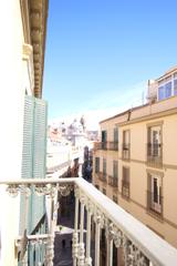 Pis  Arriola. Amplio piso en el centro historico malaga. atarazanas.