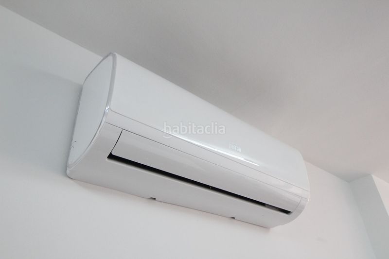 Foto 3d767c3d-7437-4682-b8e1-8f50a1717376. Miete büro in Centro Histórico Málaga