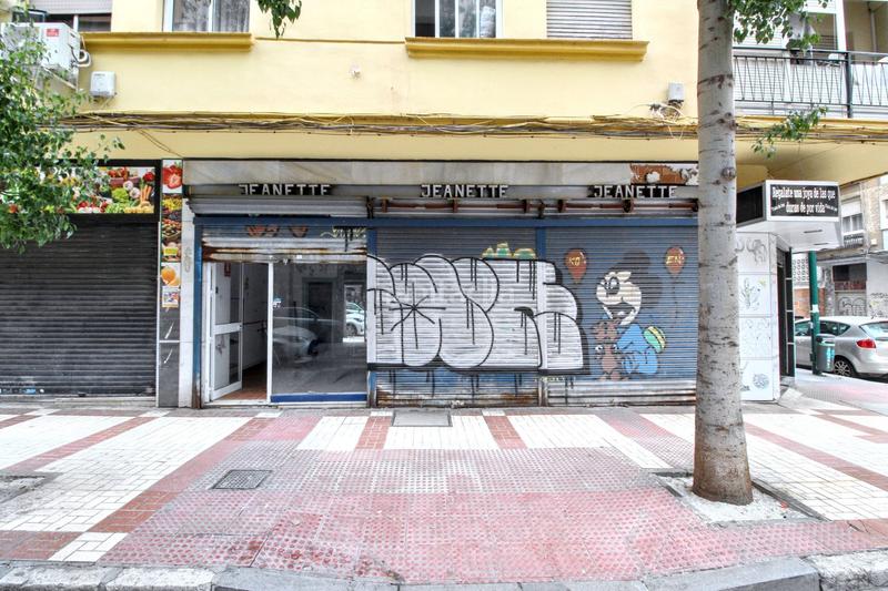 Foto ad8908fb-abe5-4d25-bea4-cbbaa45de95e. Local comercial a La Trinidad Málaga