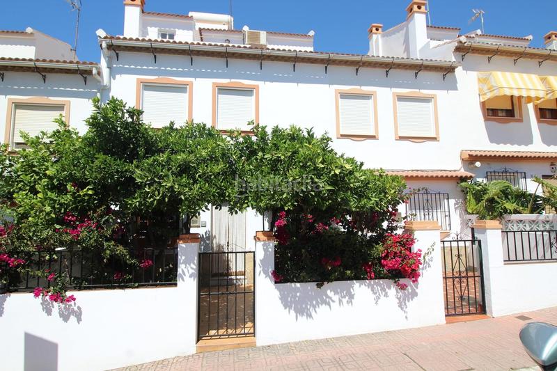 Foto 8600d3da-67a1-4376-b107-226385500480. Casa adossada amb calefacció piscina a Torrox pueblo Torrox