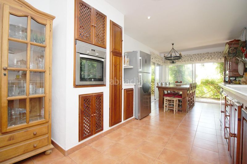 Foto d7085bcb-2c99-41b6-b3fb-328bc5f387d4. Casa in leoni benabú in Pinares de San Antón Málaga