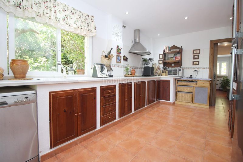 Foto 70833382-6d1e-48a0-86fb-8b6f49ae8738. Casa a leoni benabú a Pinares de San Antón Málaga