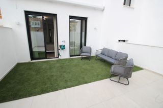 Location Appartement  Cataluña. Céntrico con terraza y piscina. piso de 2 dorm. alquiler tempora