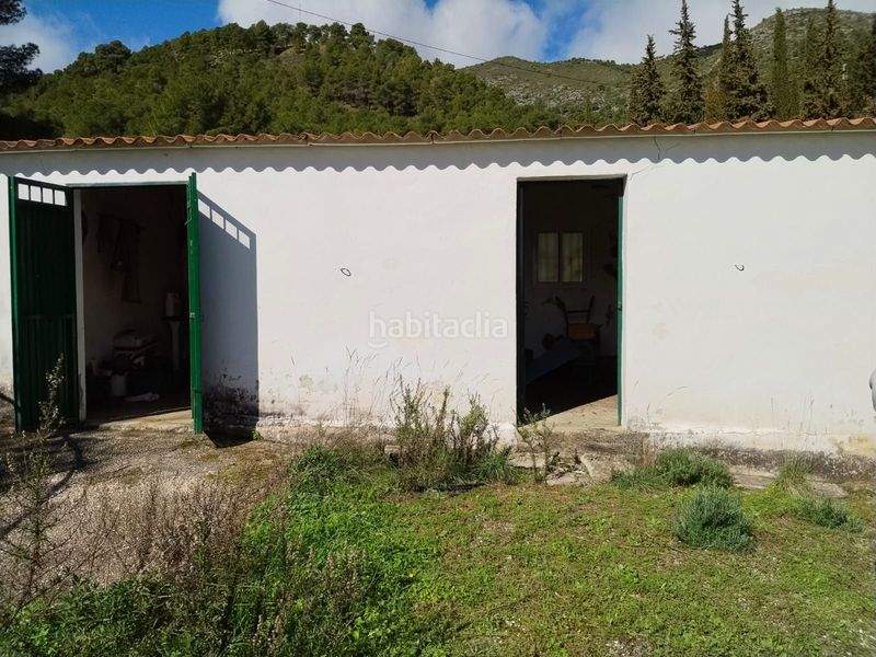Foto a82db26b-062b-450b-9640-7c8b61a88360. Masia a de las viñas a Alozaina