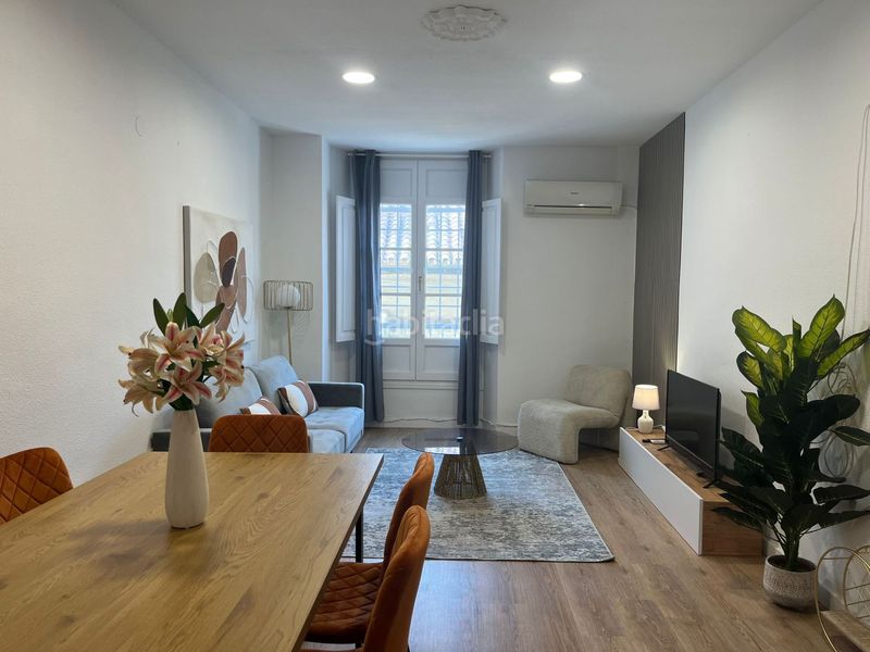 Foto 8bb69049-6201-432e-9864-fb2ae6ea75da. Flat with heating in Perchel Norte Málaga