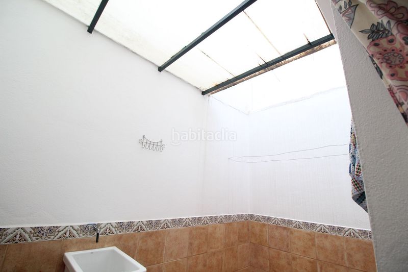Foto 45290c74-2a39-4bcc-9e69-14232d40f2a7. Edifici a Alozaina