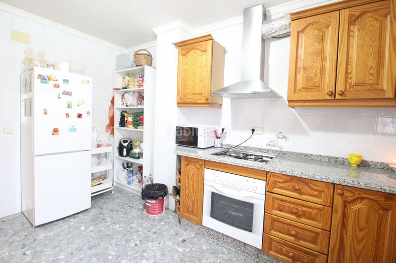 Foto d91a8342-0f22-4050-b150-68c201a394c3. Duplex in Alozaina