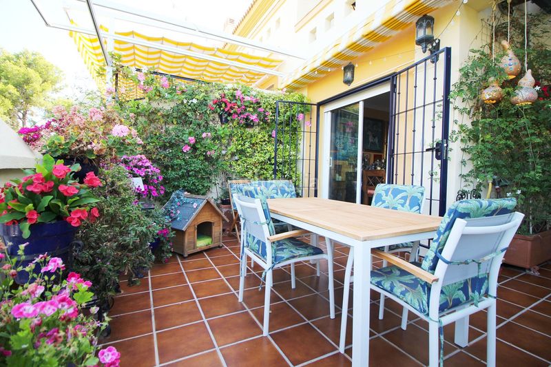 Foto e4804245-9360-4596-bc88-40e680b12d0d. Casa adossada a torreon 6 a Cerrado de Calderón - Hacienda Paredes Málaga