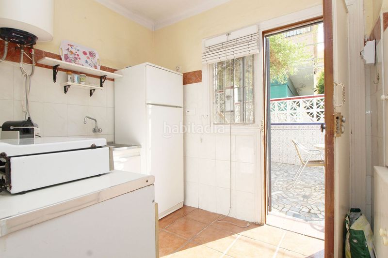 Foto b5886041-ba13-40d8-8cab-8fcb052abaaa. Casa a la cuesta 1 a La Cala del Moral Rincón de la Victoria