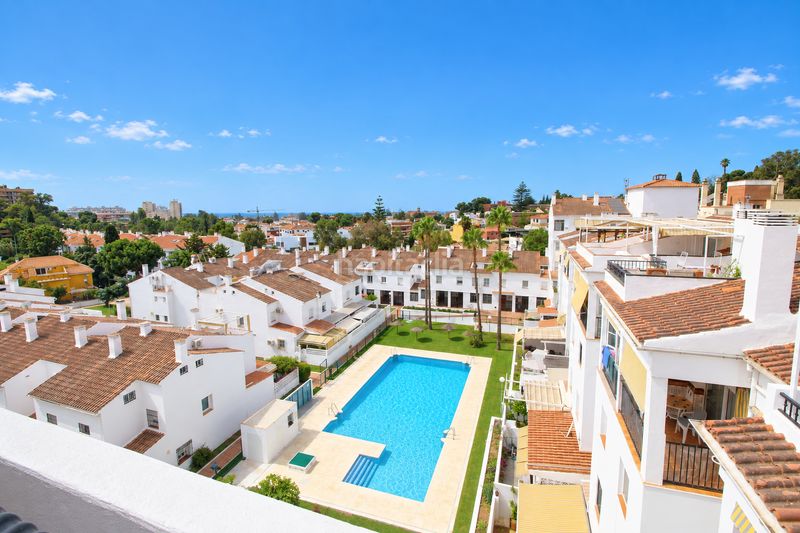 Foto 4229ee42-55dc-4844-9977-341cc44125a6. Penthouse in hernan nuñez de toledo 14 in Pinares de San Antón Málaga