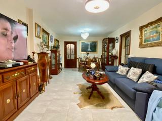 Apartamento en Centro ciudad. Piso de 3 dormitorios en el centro de fuengirola