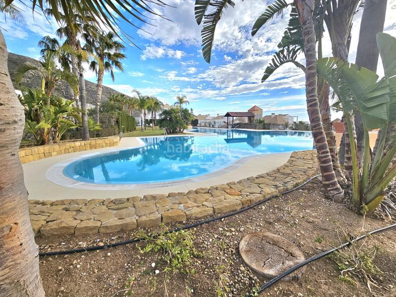 Foto 1bab98fa-265a-41a7-b26b-6436e8c6a935. Piso apartamento moderno, concepto abierto, de lujo, con gran terraza y jardín privado, espectaculares vistas al mar en Benalmádena