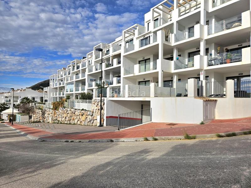 Foto 70ac4504-152d-4cf5-b438-3cb5fc3bc85d. Piso apartamento moderno, concepto abierto, de lujo, con gran terraza y jardín privado, espectaculares vistas al mar en Benalmádena