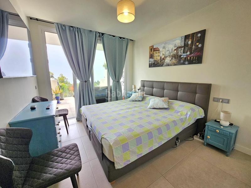 Foto d0dce7b5-e91b-43ed-ae6d-b50a17c95604. Piso apartamento moderno, concepto abierto, de lujo, con gran terraza y jardín privado, espectaculares vistas al mar en Benalmádena
