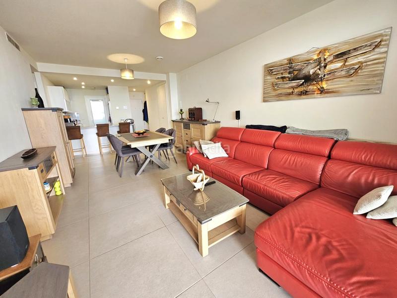 Foto e84c6b45-b3ec-4ee5-a84f-f8d322c85836. Piso apartamento moderno, concepto abierto, de lujo, con gran terraza y jardín privado, espectaculares vistas al mar en Benalmádena