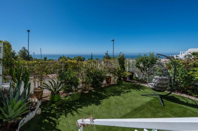 Foto 3e6d404d-781e-4446-869a-f10637143d94. Piso apartamento con magníficas vistas, aerotermia, suelos radiantes, terraza y jardínrivado en Benalmádena