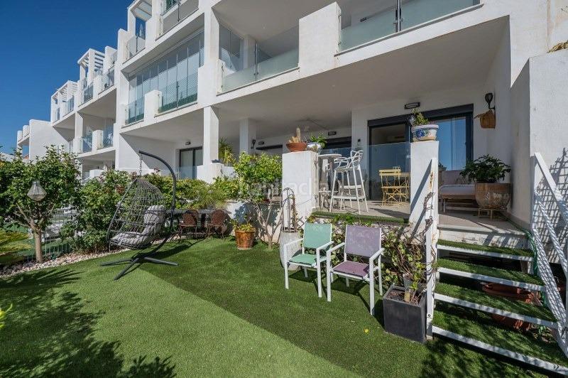 Foto 4f6a13be-e3e2-49a6-b7f6-951c12fefe2f. Piso apartamento con magníficas vistas, aerotermia, suelos radiantes, terraza y jardínrivado en Benalmádena
