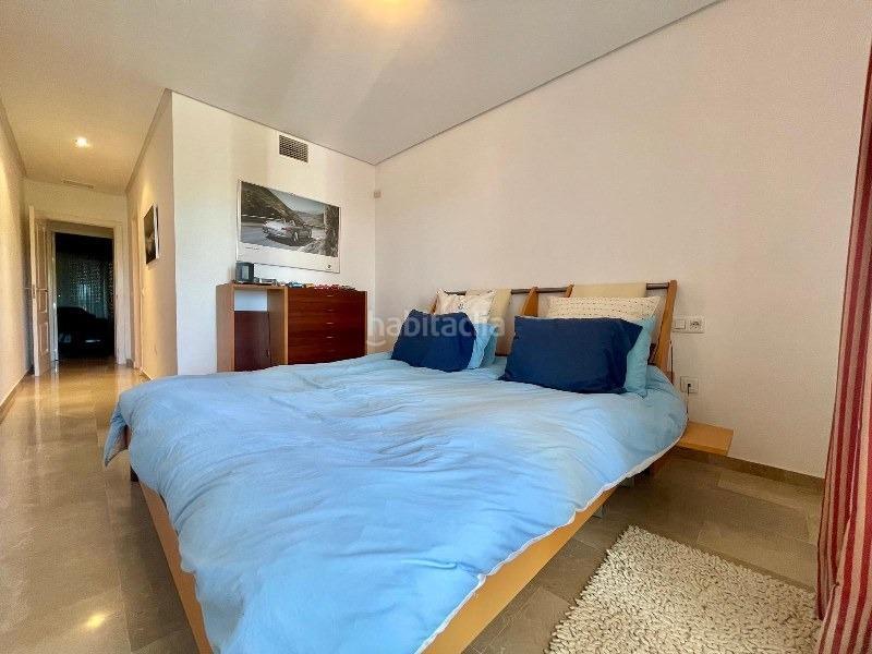 Foto 25ee2f41-77cd-4fd0-9e63-747b07ddf99d. Piso  amplisimo con vistas, en una urbanizacion de mucho prestigio en torrequebrada en Benalmádena
