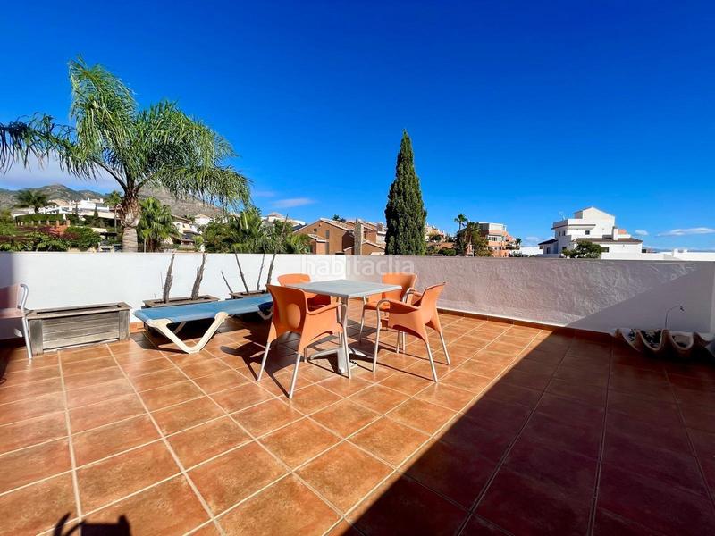 Foto 3ad029cc-f924-43d2-b39c-93adfc0887f8. Piso  amplisimo con vistas, en una urbanizacion de mucho prestigio en torrequebrada en Benalmádena