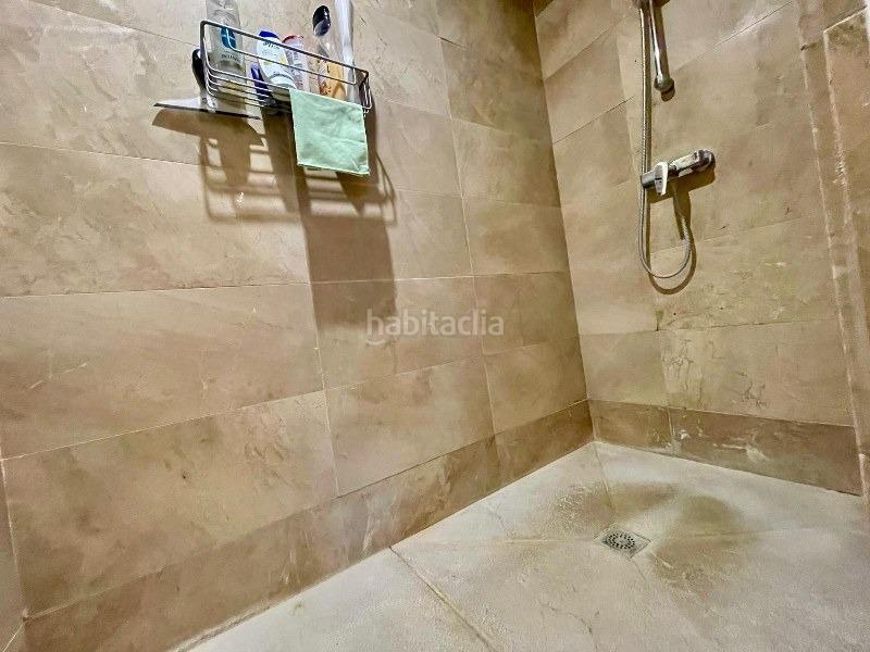 Foto 43086af4-c77c-4d0b-a220-8a9c4cfe42a7. Piso  amplisimo con vistas, en una urbanizacion de mucho prestigio en torrequebrada en Benalmádena