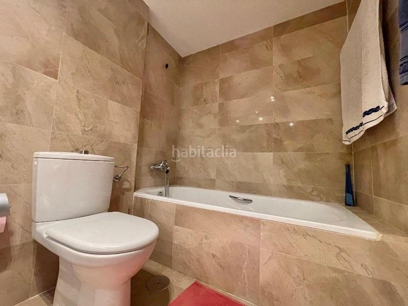 Foto 98d05779-6f5b-4edb-9c45-2cc520d21e8f. Piso  amplisimo con vistas, en una urbanizacion de mucho prestigio en torrequebrada en Benalmádena