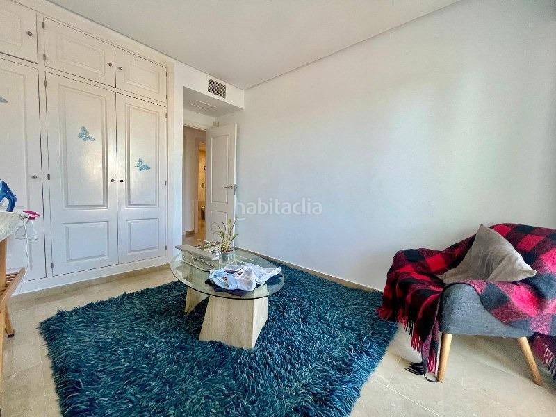 Foto bc949115-d525-4c8f-81a7-030dd2adc0d7. Piso  amplisimo con vistas, en una urbanizacion de mucho prestigio en torrequebrada en Benalmádena