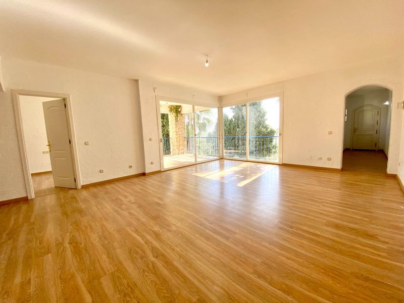 Foto 0ce2dda4-27b0-4d9f-89aa-f0f99bcc8f1f. Apartament amb aparcament piscina a Mijas golf Mijas